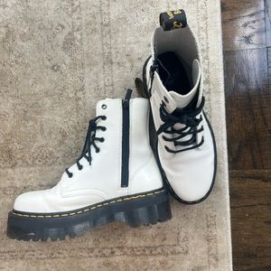 DOC MARTENS JADON BOOT SMOOTH LEATHER PLATFORMS